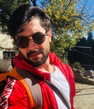 Vikram Chatterjee Instagram - Just what gives me happiness! ❤️🏔️

Time to go back again?