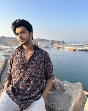 Vikram Singh Chauhan Instagram - My summers couldn’t have gotten cooler without this super soft shirt from @spunwoven 
If you’re someone who is always searching for clothes that don’t prick in summers and are designed in a comfort fit, then do try this ajrak print shirt. 
Experience Indian textiles with @spunwoven 
#ajrakh #ajrak #spunandwoven #summershirt #indiantextiles