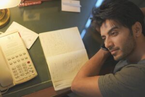 Vikram Singh Chauhan Instagram - कर्म कर, ज़िक्र ना कर। 
शुक्र कर, फ़िक्र ना कर।

#gratitude #toaterrificthursday

📸 @_therahulsharmaa_