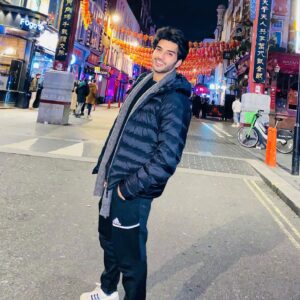 Vikram Singh Chauhan Instagram - ❄️🎉

#fridayvibes