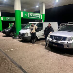 Viktor Hevko Instagram - Довезли 👏 три автівки з Швейцарії вже в Україні 👏
@vipternopil_official