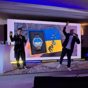 Viktor Hevko Instagram - Подяка генералу Залужному за його працю і за підтримку своїм підписом лотів для аукціонів по збору для ЗСУ !