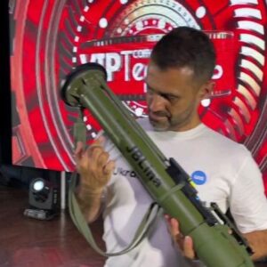 Viktor Hevko Instagram - Товариство! Поширте розіграш і долучайтеся🙏
П.С. "вокал" для привернення уваги😊
JBLina - це гранатомет JBLколонка, яку ми розробили, щоб зібрати нашим ЗСУ на (спочатку авто, але поки запустили збір то зібрали😉) БпЛА Лелека🙏

Залишилося зібрати 207 000 грн 🇺🇦

ПРАВИЛА:
200 гривень (4$ або 4€) на одну з карток і коментар "Файна JBLina" з Вас - ви в розіграші!
  будемо вдячні за репост😊

Хто скине 400 грн - шанс в розіграші x2😉
800 грн - шанс х4💪
1000 грн - шанс х5; і т.д.😘

РЕЗУЛЬТАТ: оголосимо 29 cічня

РЕКВІЗИТИ:
https://viplink.wayforpay.link

ПриватБанк: 4731 2191 1532 9181 (Віктор Мотиль)

МоноБанка: 5375 4112 1493 8305 

PayPal - volodymyr.mezin@gmail.com

Посилання на банку: https://send.monobank.ua/jar/5pEqkCC7xU

П.С. дякуємо @priorytet_ternopil за технічне втілення нашої ідеї🫡