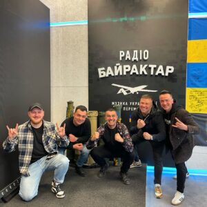 Viktor Hevko Instagram - І тут були ✅ з премʼєрою ! Пісня - донат «Вір в ЗСУ» @vipternopil_official