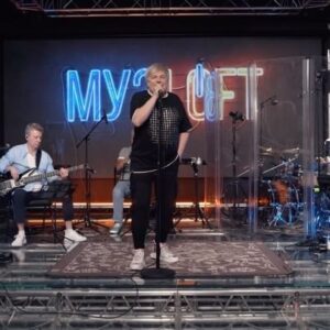 Viktor Saltykov Instagram - МУЗLOFT со Стасом Ярушиным смотрите 15 июля! 😃 #викторсалтыков#салтыков#музлофт#стасярушин