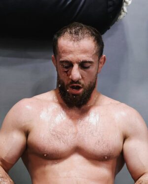 Vilson Ndregjoni Instagram - Always ready for war 🦍🌪️⛓️ #comingsoon ….. #ufc 🇦🇱🌎