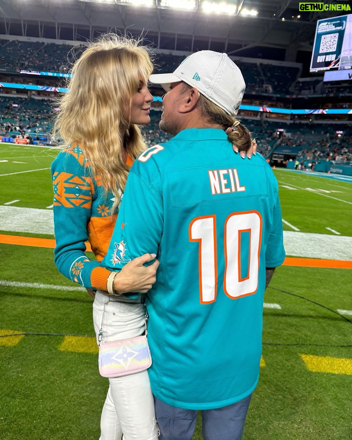 Vince Neil - 3 Likes - You're perfect @rainhannah_ How did I get so lucky? I love you my valentine.