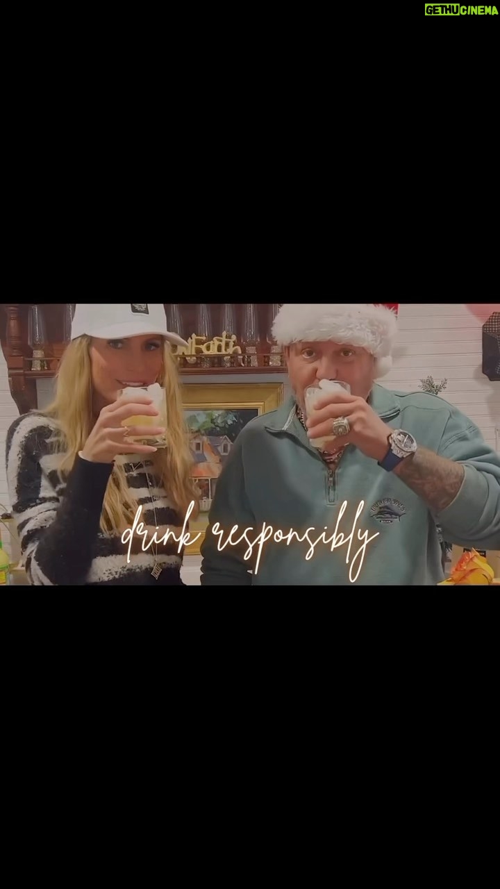 Vince Neil - 2.3K Likes - Challenge Accepted ... we reimagined a classic Margarita with our favorite Tequila @drinksouthbound @thevinceneil @rainhannah 💥 Cheers to 2024 🥃
.
.🎶 by @thevinceneil #tatoosandtequila #schoolhouse #franklin #leipersforktn #tequila #margarita #southbound #challenge #vinceneil #happynewyear2024