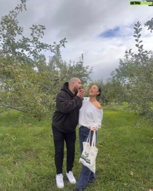 Vincent Beauregard Instagram - le classique d’aller aux pommes🍎