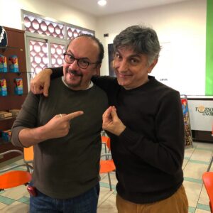 Vincenzo Salemme Instagram - Ma che bello ritrovarsi..
e chest’è!❤️
#salemmeilbellodelladiretta #rai2 (scorrete per vedere le altre foto➡️)