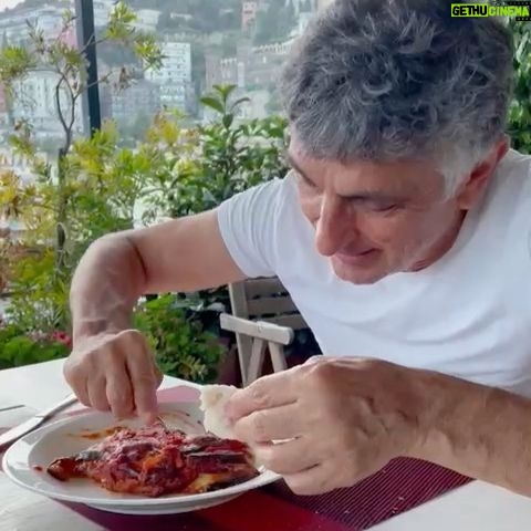 Vincenzo Salemme - 26.6K Likes - Ogni promessa è debito!😃