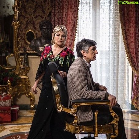 Vincenzo Salemme - 7.9K Likes - Scene dal set con @cristinadonadio_official 🎬 #contuttoilcuorefilm