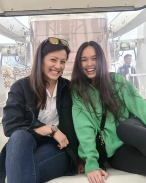 Vinessa Vidotto Instagram - @claudia.ploy.heinz bad jokes with this badass 🥷🎡😎💚