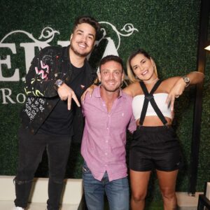Vini Büttel Instagram - E foi dada a largada para mais um desafio e realização de um sonho: está oficialmente aberto o @reserva.rooftop . Obrigado a todos os amigos por terem vindo me prestigiar e fazer parte desse momento da minha vida. Grato por tudo o que passei para chegar até aqui e grato a vcs que me seguem e torcem por mim, saibam que tambem fazem parte desse sonho. 💚🏡🥩