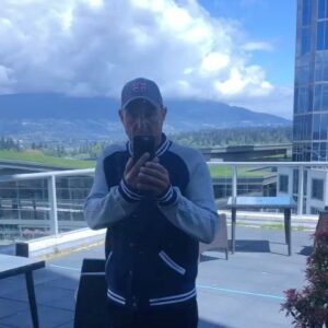 Vinnie Jones Instagram - Quarantining in Vancouver at the @fairmontvan 👍

#quarantine  #vancouver #fairmont #fairmontvancouver
