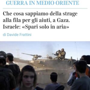 Viola Carofalo Instagram - Facciamo un esercizio di immaginazione.

Avete letto i titoli dei giornali oggi? Nemmeno dopo la strage di ieri sono disposti a parlare di genocidio e a denunciare con chiarezza le atrocità di Isr.

Ma visto che ci crogioliamo ancora nel dubbio, facciamo finta di credere all'ipotesi che più di cento persone siano morte nella calca per cercare di procurarsi un po' di cibo. 

Di credere che, dopo aver visto ospedali bombardati, civili usati come bersagli mobili, prigionieri denudati e umiliati, corpi profanati, sia IMPOSSIBILE che l'esercito israeliano abbia deliberatamente sparato sulla folla. 

È parecchio difficile,  ma proviamo a crederci. 

Un esercito occupante che rinchiude in un quadrato di terra centinaia di migliaia di persone e che, mentre li bombarda, guarda i superstiti morire di fame e di sete, bere dalle pozzanghere e mangiare l'erba. 
Che spera che mangino i corpi di altri esseri umani per sopravvivere. 
Che li riduce a una tale disperazione da calpestarsi a vicenda, da uccidersi per il pane, è meno colpevole? 

Hanno sparato, ma se anche non lo avessero fatto le loro azioni non sarebbero state meno criminali e disumane.