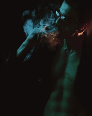 Viraat Instagram - I’m comfortable with who i’m… 🖤
(🚭 dnt smoke ! It’s jst for photoshoot)