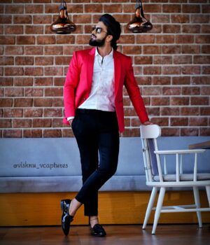 Viraat Instagram - 😎

Designer & stylist: @bhargavi.official
Mua : @glamupbypreethirathod
PC : @vishnu_vcaptures
Location partner : @hyattcentricblr @alfa_entertainments