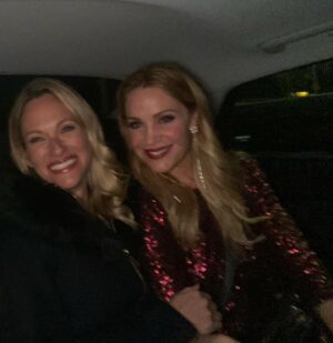 Virginia Williams Instagram - Christmastime photo dump #1 🎅❤️🎄 Parties, fancy lunches, McDonald’s, school programs, and friends pajama gift exchanges 🤗