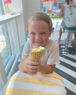 Virginia Williams Instagram - My Yankee Doodle baby boy turned 6! 😭🤯 Beau is a ray of light. Kind, funny, silly, creative and it’s fitting this little firecracker 🧨 was born on the 4th of July 🎆 🇺🇸