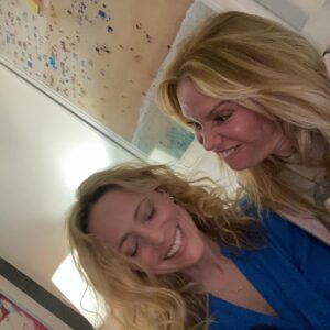 Virginia Williams Instagram - Exactly one month ago was my birthday. #latergram And if there’s a theme for this year it’s GIRLFRIENDS 👯‍♀️ I struggled with female friendships in my childhood through high school and college. I felt like I never quite fit in anywhere and was betrayed so often, I didn’t trust women in general. Boys were easier to hang with. After I moved to Los Angeles though, major shifts happened. I started not only meeting extraordinarily incredible, creative, change-making, kind, authentic, badass women, but I started allowing myself to be vulnerable with them. Not everyone deserves to see you in your transparency- not everyone has earned that trust- but when you find your people…OH! When you find your people. Your chosen family. It all begins. 
I can’t believe how blessed I am to have so many amazing female friendships. These photos don’t even touch the amount of awesome ladies I shared my bday month with. From lunches and dinners out, to staycations, to flower deliveries (thank you I love you @marylanehaskell 💐) I feel so loved. #womensupportingwomen #girlfriends