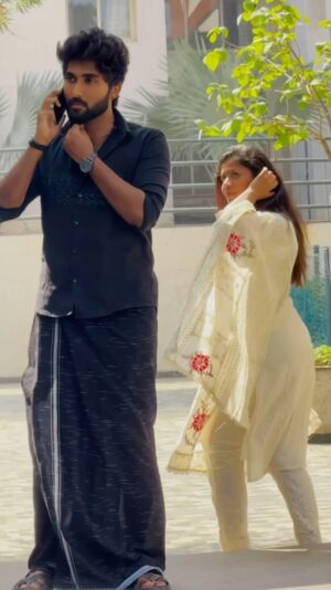 Vishnu Unnikrishnan Instagram - Wait for it ! 😂
.
.
#kaathadi #fyp #foryou #trendingreels #viralreels
#reelsinstagram #trending #reelsviralvideo