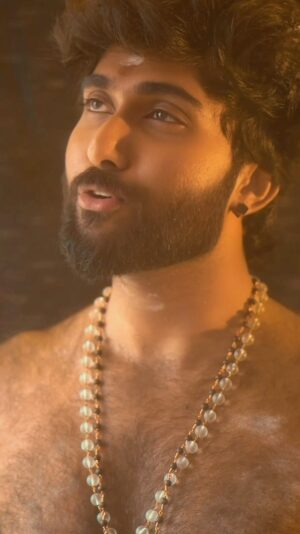 Vishnu Unnikrishnan Instagram - Wait for the Parasakthi Moment! 🔥 
.
.
#arabunaade #ninaithaleinnikum #sakthi #reelstamil #trendingsongs