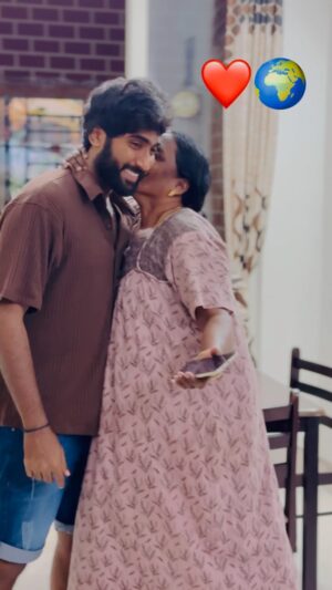 Vishnu Unnikrishnan Instagram - To the world, you may be one person, but to me, you are the world. 🌎❤️ 

#MyWorld #MomLove #FamilyFirst