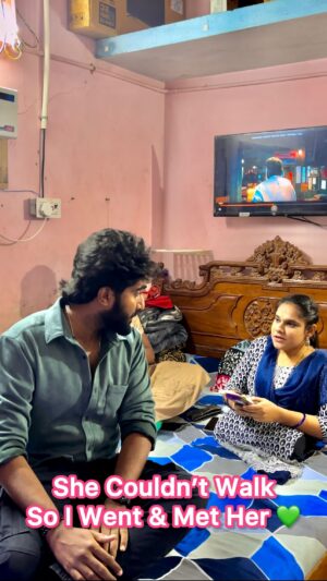 Vishnu Unnikrishnan Instagram - Her Physical Conditions didn’t let her Meet Me But I’m not gonna let it Win ! 🙅🏻‍♂️❤️
.
.
#fanmeeting #differentlyabled #reelstamil #trending #surprisevisit