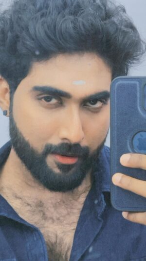 Vishnu Unnikrishnan Instagram - Wait for it ! 😃❤️
.
.
#trending #lajjavathiye #tamilsong