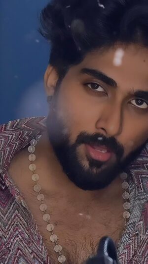Vishnu Unnikrishnan Instagram - What’s Un Ennam Daww ?! 🤷🏻‍♂️🤪
.
.
Winterwear, Tamil Song, Romantic, Tamil Whatsapp Status