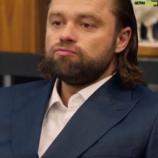Vitaly Gogunsky - 5.4K Likes - Š¢ŃŠµŠ¹Š»ŠµŃ ŃŠµŃиала "Š£Š½ŠøŠ²ŠµŃ : 13 Š»ŠµŃ ŃŠæŃŃŃŃ" (2024), Ń 13 Š¼Š°Ń Š² 20:00 на ŃŠµŠ»ŠµŠŗŠ°Š½Š°Š»Šµ Š¢ŠŠ¢ šŗ š¬ š„
ДобŃŃŠøŃ ŠæŃŠ¾ŠµŠŗŃа ŃŠ°Š·Š²ŠµŃнŃŃŃŃ ŃŠµŃез ŃŃŠø гоГа ŠæŠ¾ŃŠ»Šµ ŠøŃŃŠ¾ŃŠøŠø, ŃŠ°ŃŃŠŗŠ°Š·Š°Š½Š½Š¾Š¹ в "Š£Š½ŠøŠ²ŠµŃ : 10 Š»ŠµŃ ŃŠæŃŃŃŃ".
ŠŠ°Š¶Š“ого ŠøŠ· Š³ŠµŃŠ¾ŠµŠ² "Š£Š½ŠøŠ²ŠµŃŠ°" жГŃŃ ŃŠ¼Š¾ŃŠøŠ¾Š½Š°Š»ŃŠ½Š°Ń вŃŃŃŃŃŠŗŠ°. Š¢Š¾Š»ŃŠŗŠ¾ - ŃŠ¾Š»Ńко Š¾ŠæŃавивŃийŃŃ ŠæŠ¾ŃŠ»Šµ ŠæŠ¾ŃŠµŃŠø ŠŃŠøŃŃŠøŠ½Ń ŠŠ½Ńон (Š”ŃŠ°Š½ŠøŃлав ŠÆŃŃŃŠøŠ½) Š¾ŠŗŠ¾Š½ŃŠ°ŃŠµŠ»ŃŠ½Š¾ ŃŠµŃŃŠµŃ веŃŃ Š² Š»ŃŠ±Š¾Š²Ń Šø ŃŠ¾Š¼Š°Š½ŃŠøŠŗŃ Šø живŃŃ Š² ŃŠ²Š¾Ń ŃŠ“оволŃŃŃŠ²ŠøŠµ: ŃŠæŃŠ°Š²Š»ŃŠµŃ пабом Šø Š·Š°Š²Š¾Š“ŠøŃ Š»ŃŠ³ŠŗŠøŠµ ŃŠ¾Š¼Š°Š½Ń на Š¾Š“Š½Ń Š½Š¾ŃŃ. ŠŠ“нако в его жизни неожиГанно ŠæŠ¾ŃŠ²Š»ŃеŃŃŃ 15 - Š»ŠµŃŠ½ŃŃ Š“Š¾ŃŃ (ŠŠ°ŃŠøŃ ŠŠ¾Š±Š°Š½Š¾Š²Š°), Ń ŠŗŠ¾ŃŠ¾Ńой болŃŃŠµ Š½ŠµŃ Š“ŃŃŠ³ŠøŃ
ŃŠ¾Š“ŃŃŠ²ŠµŠ½Š½ŠøŠŗŠ¾Š². ŠŠ½ŃŠ¾Š½Ń ŠæŃŠøŃ
оГиŃŃŃ ŃŠ“елаŃŃ ŃŠµŠ·ŠŗŠøŠ¹ ŃŠŗŠ°Ńок ŠøŠ· жизни Š±ŠøŠ·Š½ŠµŃмена Šø Š»Š¾Š²ŠµŠ»Š°ŃŠ° в Š°Š¼ŠæŠ»Ńа Š¾ŃвеŃŃŃŠ²ŠµŠ½Š½Š¾Š³Š¾ ŃŠ¾Š“ŠøŃŠµŠ»Ń Š“ŠµŠ²Š¾ŃŠŗŠø - ŠæŠ¾Š“ŃŠ¾ŃŃŠŗŠ°.
ŠŠ°Š¹ŠŗŠ» (ŠŃŠ°ŃŠ°Ń ŠŠµŃŃŠ½) Šø ŠŠ°ŃŃ (ŠŠŗŠ°ŃŠµŃŠøŠ½Š° ŠŠ¾Š»Š¾Ń
Š¾Š²ŃŠŗŠ°Ń) ŃŠ°Š·Š²Š¾Š“ŃŃŃŃ, оГнако ŠŠ°Š¹ŠŗŠ» никак не Š¼Š¾Š¶ŠµŃ ŃŃŠ¾ ŠæŃŠøŠ½ŃŃŃ, поŃŃŠ¾Š¼Ń оŃŃŠ°Ńнно ŠæŃŃŠ°ŠµŃŃŃ Š²ŠµŃŠ½ŃŃŃ Š±ŃŠ²ŃŃŃ Š¶ŠµŠ½Ń, не ŠæŃŠµŠ½ŠµŠ±ŃŠµŠ³Š°Ń никакими Š¼ŠµŃоГами. Š ŠŠ°Š»Ń (ŠŠ»ŠµŠŗŃŠ°Š½Š“Ń ŠŠ°ŃŃŃŠ½Š¾Š²) Šø ŠŠ°Ńа (ŠŠ½Š½Š° Š„ŠøŠ»ŃŠŗŠµŠ²ŠøŃ) ŃŃŃŠ°Š“аŃŃ ŠøŠ· - за оŃŃŃŃŃŃŠ²ŠøŃ Генег, ŠæŠ¾ŃŠ¾Š¼Ń ŃŃŠ¾ наŃŃŠ½Ńй ŠæŃŠ¾ŠµŠŗŃ ŠŠ°Š»ŠµŠ½Ńина Š»ŠøŃаеŃŃŃ Š±Š¾Š»ŃŃŠµŠ¹ ŃŠ°ŃŃŠø ŃŠøŠ½Š°Š½ŃŠøŃŠ¾Š²Š°Š½ŠøŃ. ŠŠ“нако неожиГанно на Š³Š¾ŃизонŃе ŠæŠ¾ŃŠ²Š»ŃеŃŃŃ Š¾ŃŠ»ŠøŃŠ½ŃŠ¹ Š²Š°ŃŠøŠ°Š½Ń новой ŃŠ°Š±Š¾ŃŃ Š“Š»Ń ŠŠ°ŃŠø, ŠŗŠ¾ŃŠ¾ŃŃŠ¹ Š¼Š¾Š¶ŠµŃ Š¾Š±ŠµŃŠ½ŃŃŃŃŃ Š“Š»Ń ŠµŃ ŃŠµŠ¼ŃŠø наŃŃŠ¾ŃŃŠµŠ¹ ŠŗŠ°ŃŠ°ŃŃŃŠ¾Ńой.
ŠŠ°ŠŗŠ¾Š½ŠµŃ, неожиГанно Š“Š»Ń Š²ŃŠµŃ
Š±ŃŠ²ŃŠøŃ
ŃŠ¾ŃеГей по Š¾Š±Ńаге на Š³Š¾ŃизонŃе обŃŃŠ²Š»ŃеŃŃŃ ŠŃŠ·Ń (ŠŠøŃалий ŠŠ¾Š³ŃŠ½Ńкий). ŠŠ“нако он болŃŃŠµ не ŃŠ¾Ń ŠæŃŠ¾ŃŃŠ¾Š²Š°ŃŃŠ¹ ŠŗŠ°ŃŠ°ŃŠøŃŃ, каким его помнŃŃ Š“ŃŃŠ·ŃŃ. ŠŃŠ·Ń ŃŠµŠæŠµŃŃ ā Š½ŠµŠæŃŠøŠ»ŠøŃŠ½Š¾ богаŃŃŠ¹ Š±ŠøŠ·Š½ŠµŃŠ¼ŠµŠ½, ŃŠ¾Š·Š“Š°Š²ŃŠøŠ¹ ŃŠ¾Š±ŃŃŠ²ŠµŠ½Š½ŃŃ Ā«ŠæŠµŠ»ŃŠ¼ŠµŠ½Š½ŃŃ ŠøŠ¼ŠæŠµŃŠøŃĀ». ТепеŃŃ Š¾Š½ живŃŃ Š² Š¾Š³ŃŠ¾Š¼Š½Š¾Š¼ Š¾ŃŠ¾Š±Š½Ńке, ŃŠ°Š·ŃŠµŠ·Š¶Š°ŠµŃ ŠæŠ¾ ГвоŃŃ Š½Š° Š»Š¾ŃŠ°Š“Šø Šø Š³Š¾ŃŠ¾Š²ŠøŃŃŃ ŃŠ½ŃŃŃ Š°Š²ŃŠ¾Š±ŠøŠ¾Š³ŃŠ°ŃŠøŃŠµŃŠŗŠøŠ¹ ŃŠøŠ»Ńм. ŠŠ¾ ŠøŃŃŠøŠ½Š½Š°Ń ŃŠµŠ»Ń его Š²Š¾Š·Š²ŃŠ°ŃŠµŠ½ŠøŃ ā Š²ŠµŃнŃŃŃ ŠŠ°ŃŃ, ŠŗŠ¾ŃŠ¾ŃŃŃ Š¾Š½ Го ŃŠøŃ
ŠæŠ¾Ń ŠøŃŠŗŃенне Š»ŃбиŃ
#ŃŠµŃиал #ŃŠ½ŠøŠ²ŠµŃ13леŃŃŠæŃŃŃŃ #ŃŠ½Ń #Š°ŃŠ°ŃŠ°ŃŠŗŠµŃŃŠ½ #ŃŃŠ°Š½ŠøŃлавŃŃŃŃŠøŠ½ #аннаŃ
ŠøŠ»ŃŠŗŠµŠ²ŠøŃ #Š²ŠøŃŠ°Š»ŠøŠ¹Š³Š¾Š³ŃŠ½ŃŠŗŠøŠ¹ #Š°Š»ŠµŠŗŃŠ°Š½Š“ŃŠ¼Š°ŃŃŃŠ½Š¾Š² #ŠµŠŗŠ°ŃŠµŃинамолоŃ
Š¾Š²ŃŠŗŠ°Ń #ŠµŠ»ŠµŠ½Š°ŠæŠ¾Š»ŃŠ½ŃŠŗŠ°Ń #Š¼Š°ŃŠøŃлобанова #ŃŠµŠ¶ŠøŃŃŠµŃ #ŃŠµŠ¼ŠµŠ½Š»ŠøŃŠ¾Š²ŃŠøŠ½