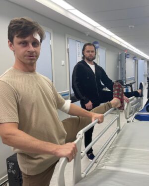 Vitaly Gogunsky Instagram - Поздравляю всех с днем Российского кино!

Стартовали съемки «Универ»
Ждёте премьеру?