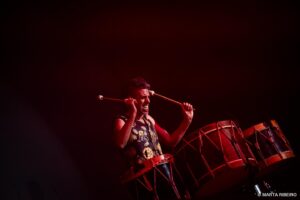 Vítor Fonseca Instagram - Ainda não estou a acreditar no que conseguimos fazer nesta REUNIÃO. Ter de novo este espírito, estas bandas unidas é realmente especial. A nossa família está a crescer.. isto é só o início. 🍓

📸 @marta.takes.photos