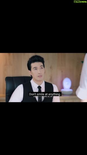 Vivian Dawson Instagram - Would you like to work for a boss like him? As long as ur birthday is divisible by 3, u dress well, don't smile for no reason, and can do an impromptu voice over for a couple goldfish..u can apply 😅

#gravityofarainbow