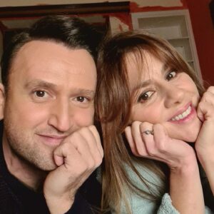 Vivian Kontomari Instagram - Δαμιανός και Φαιη @erwtasmediafora @tanweer_productions @argiris_aggelou_official  #erwtasmediafora #starchanneltv #lovemyjob