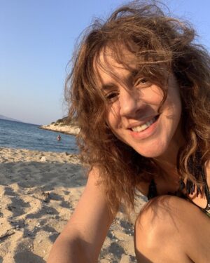 Vivian Kontomari Instagram - Ηρακλειά Λιβάδι 
#iraklia #livadi #summer #sea #sun #sand #summertime