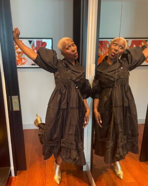 Vivienne Acheampong Instagram - São Paulo I’m coming for you! #ccxp2022 @thesandmanofficial @ccxpoficial @netflix @netflix @netflixbrasil