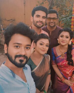 Vj Dhanusek Vijayakumar Instagram - ~ PRICELESS ~❤️🥰🫶🏻
.
.
.
.
#dironfernando #vjdhanusek #varshinisuresh #premjacob #shankaresh #neenaankadhal #vijaytelevision #serial #instagram #instagood #instamood #instalike #instadaily #instapic #foryou #fyp #picoftheday #happyme