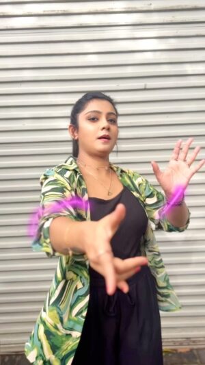 Vj Dhanusek Vijayakumar Instagram - Solo… Sooseki ❤️🔥 
.
.
.
.
#vjdhanusek #sooseki #alluarjun #pushpa #pushpa2 #dance #actress #solo #dancevideo #fun #reels #reelsinstagram #reelsvideo #reelitfeelit #reelkarofeelkaro #réel #reelindia #reelit #trending #trendingreels #viralvideos #foryou #fyp #video #videooftheday #happyme