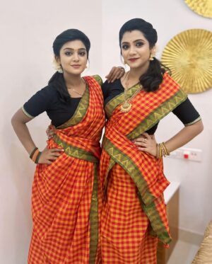 Vj Dhanusek Vijayakumar Instagram - The Girls Club Of NNK ❤️🔥

#rakkumuthurakku 💃

@vijaytelevision @varshinisureshoffl @harsha__here__ @madhumitha_illayaraja 

#neenaankadhal #vijaytelevison #vijaytvserial