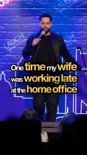 Vladimir Caamaño Instagram - Janitor at the home office! 😂 #shorts #comedy
#prank #janitor #funny #homeoffice #wife #keychain #dad #watching #hilarious #laughs #surprise