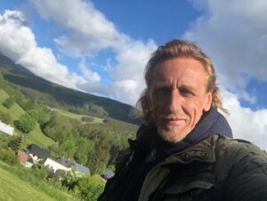 Vladimir "Furdo" Furdik Instagram - after two days of rain we have beautiful weather again - ale už mám po krk karantény potrebujem sa vrátiť domov😉🙏