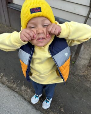 Vladislav Topalov Instagram - Спасибо большое за такой тёплый отклик. Честно, неожиданно и очень приятно. Я буду рад вашей честной обратно связи, тк мы , правда, не имеем опыта. Нет амбиций позиционировать себя, как супер профи))) но хочется радовать и своих деток и , возможно, других. 
С Уважением и благодарностью, 
Команда МирМишек🤩

Ссылку оставлю в шапке профиля