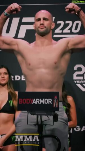 Volkan Oezdemir Instagram - Only one week left… Can’t wait to fight again 👀🔥