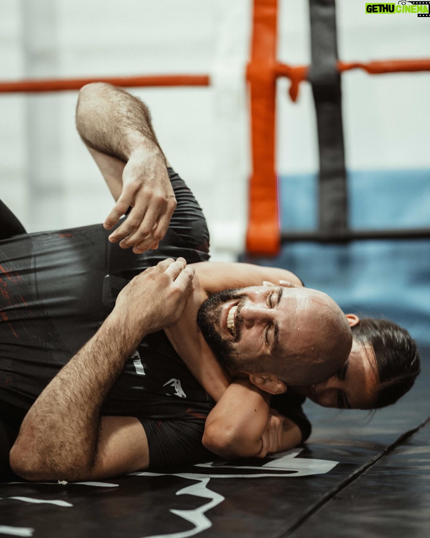 Volkan Oezdemir - 3.8K Likes - Our way to love each other 😝❤️