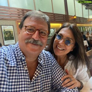 Volkan Severcan Instagram - Çok yakında müthiş bir komediyle perde açıyoruz… Çok eğleneceksiniz, çok güleceksiniz…
♥️😂😍🤪🌳🎭🧿🥰
@asumandabak @volsev 
@sahnekarlar_vscreative