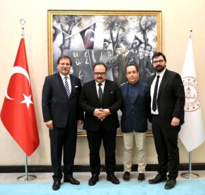 Volkan Severcan Instagram - Kültür Turizm Bakanlığından sonra Milli Eğitim Bakanlığı’nda da büyük başarılara imza atacağına emin olduğumuz değerli hocam Doç.Dr. İbrahim Sarıtaş’ı ziyaret ettik… Sanat camiası olarak her derdimize koşan değerli hocamız burada da eğitim camiasına muhakkak çok faydalı olacak… Eğitim camiası çok şanslı… Allah yardımcısı olsun… @dr.ibrahimsaritas @halukozencofficial @borasevercan