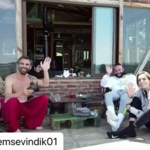 Volkan Uygun Instagram - Misafirler gelmiş...Hoşgelmiş..
@gorkemsevindik01