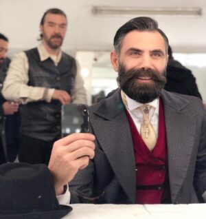 Volkan Uygun Instagram - Gül..😬